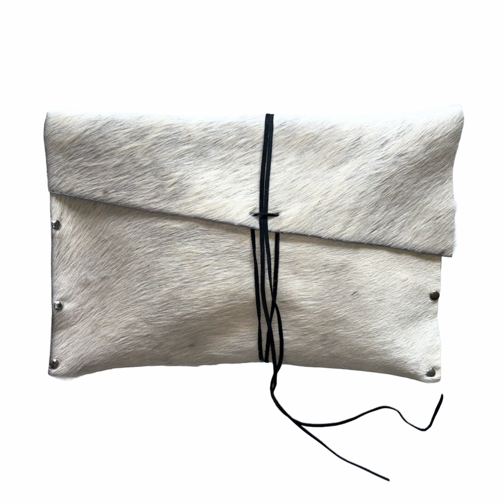 COW LAPTOP SLEEVE / CLUTCH 001