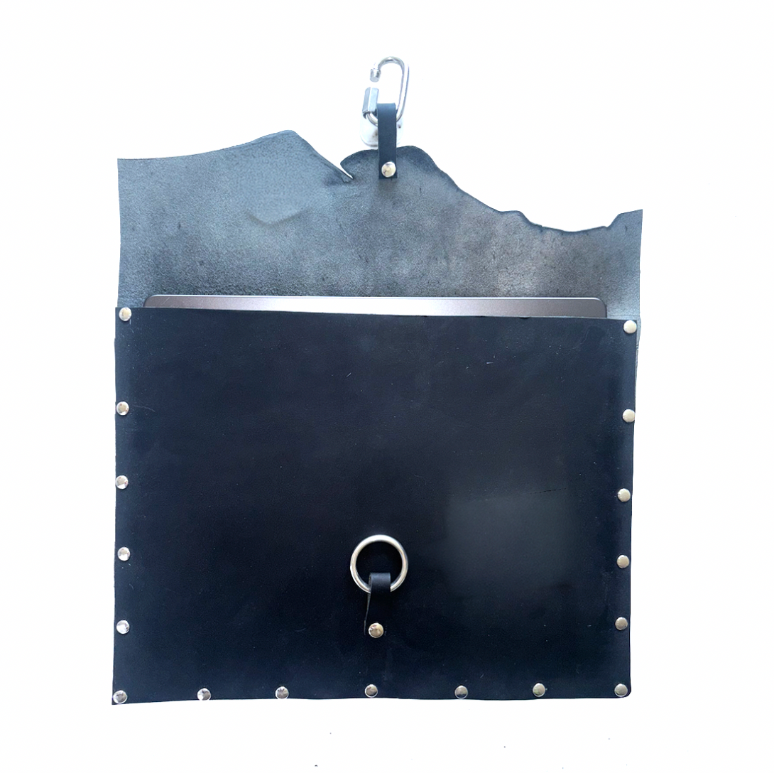 BLACK LAPTOP SLEEVE / CLUTCH