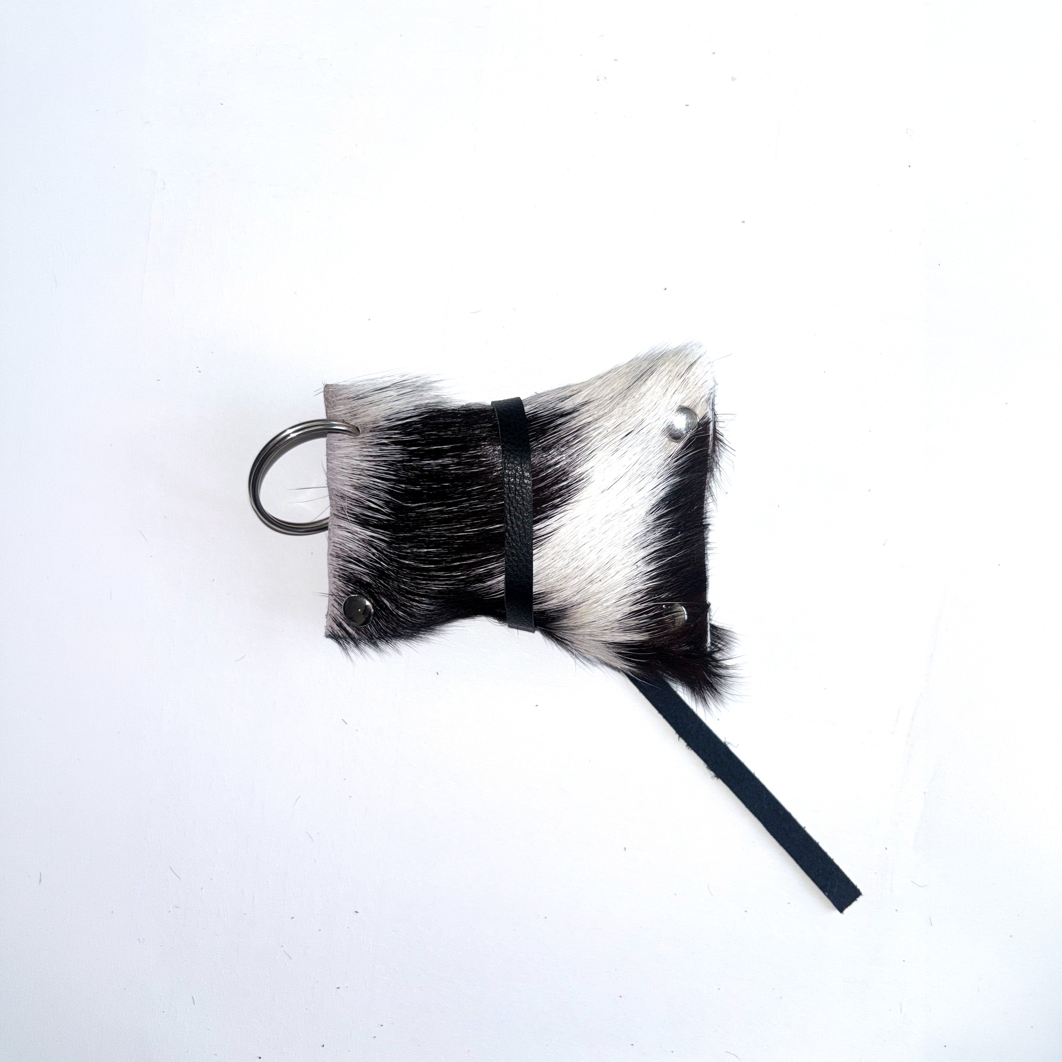 GOAT SMALL POUCH / AIRPOD CASE