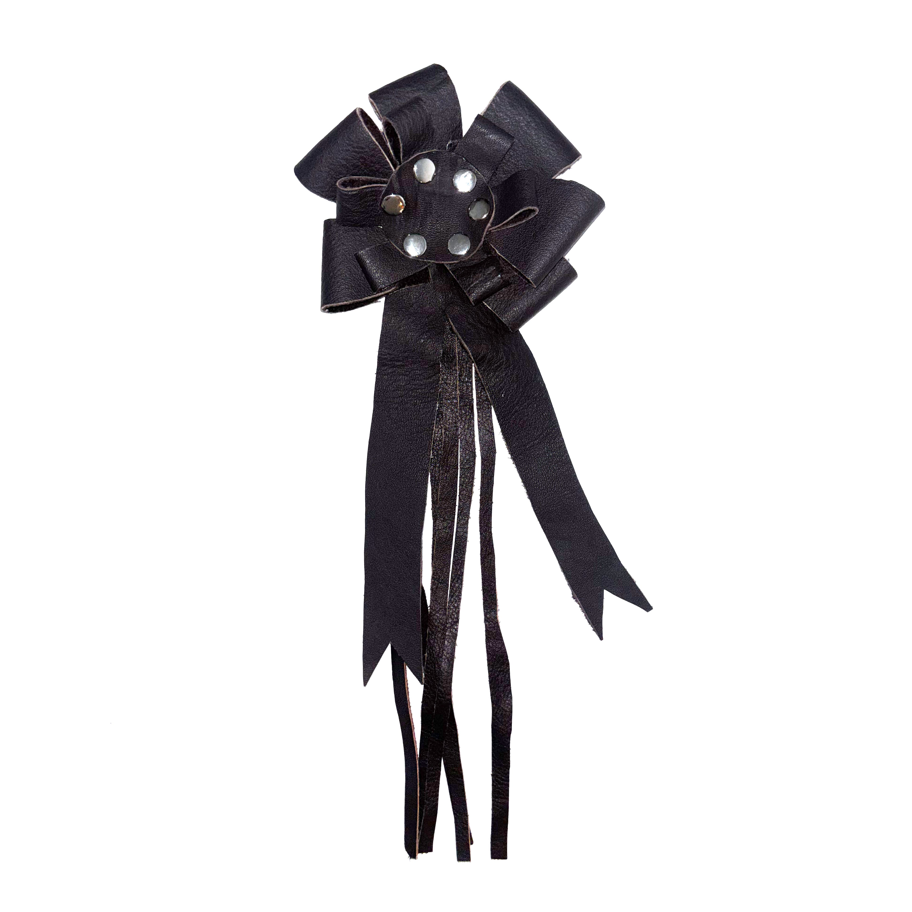 BROWN BROOCH / CHARM